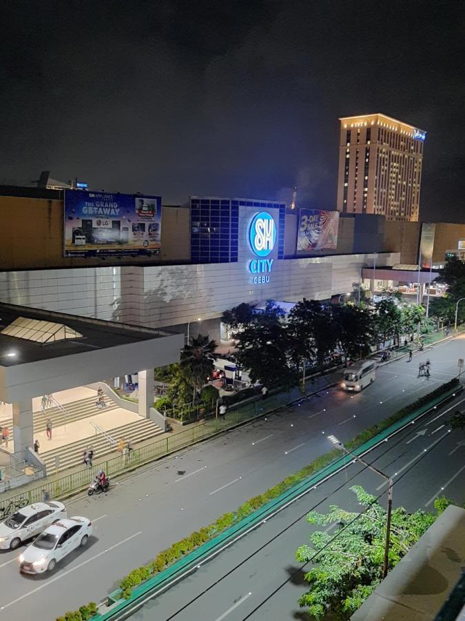 1809 Sunvida Tower Condo Across Sm City Cebu Buitenkant foto